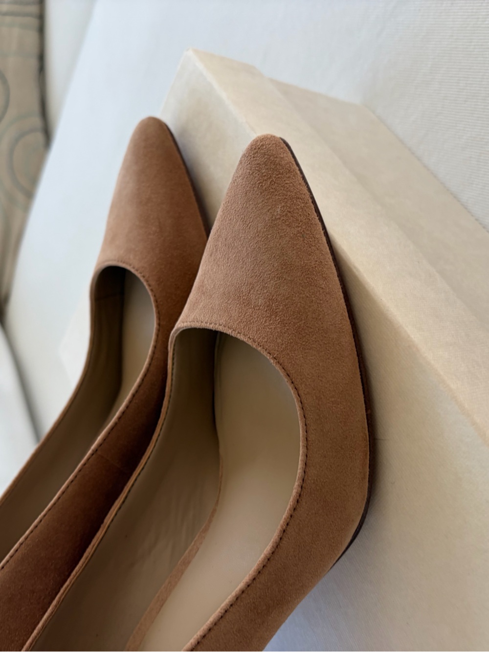 Ann Taylor Pointed Toe Suede Flats in Brown - Picture 2 of 4